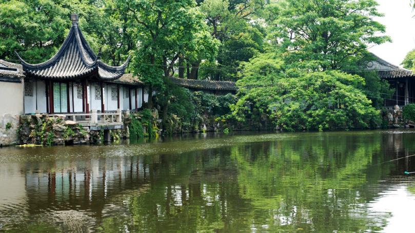湖北景觀(guān)設計公司教你如何巧妙運用庭園中的山石設計